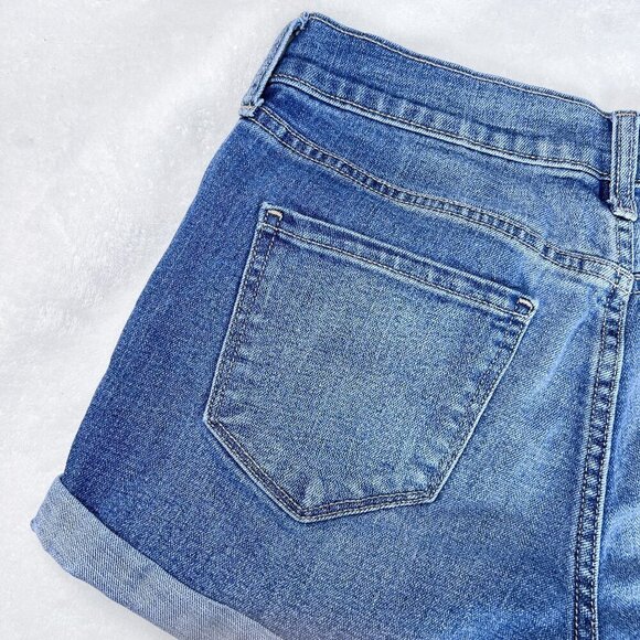 Old Navy Jean Shorts | 3" Inseam | Medium Wash | Size 2 | Boyfriend | Distressed - Picture 7 of 11